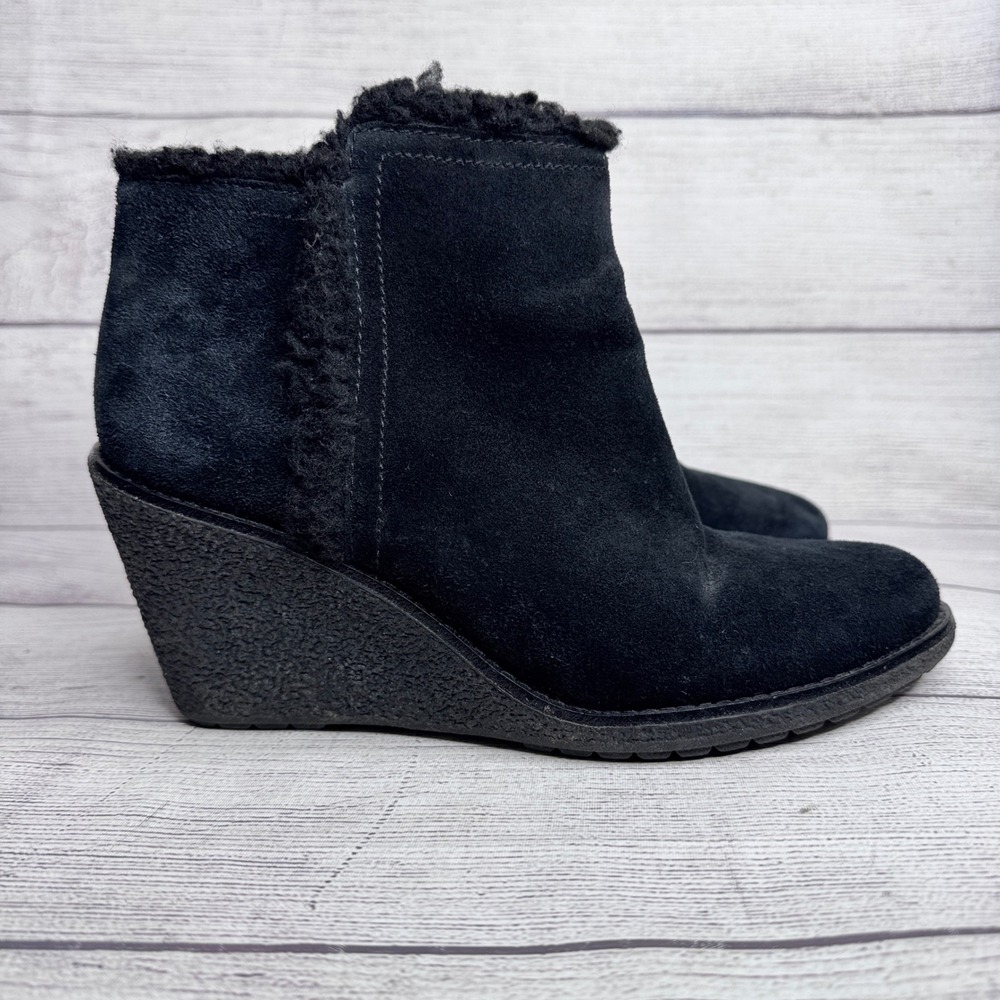 Cole‎ Haan Waterproof Black Suede Shearling Trim Wedge Ankle Boots Women 8.5 B